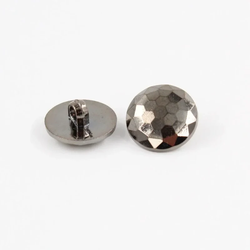 Facettierter Kunststoffknopf | 20 mm