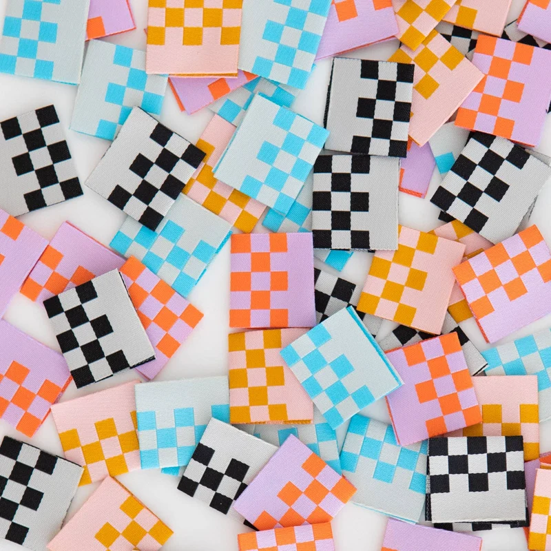 Checkerboard Falz-Etiketten – gewebte Labels von Sarah Hearts