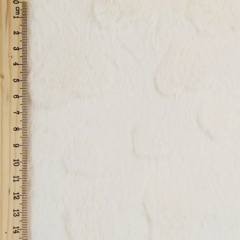 Kunstfell mit Herzmuster | Ecru