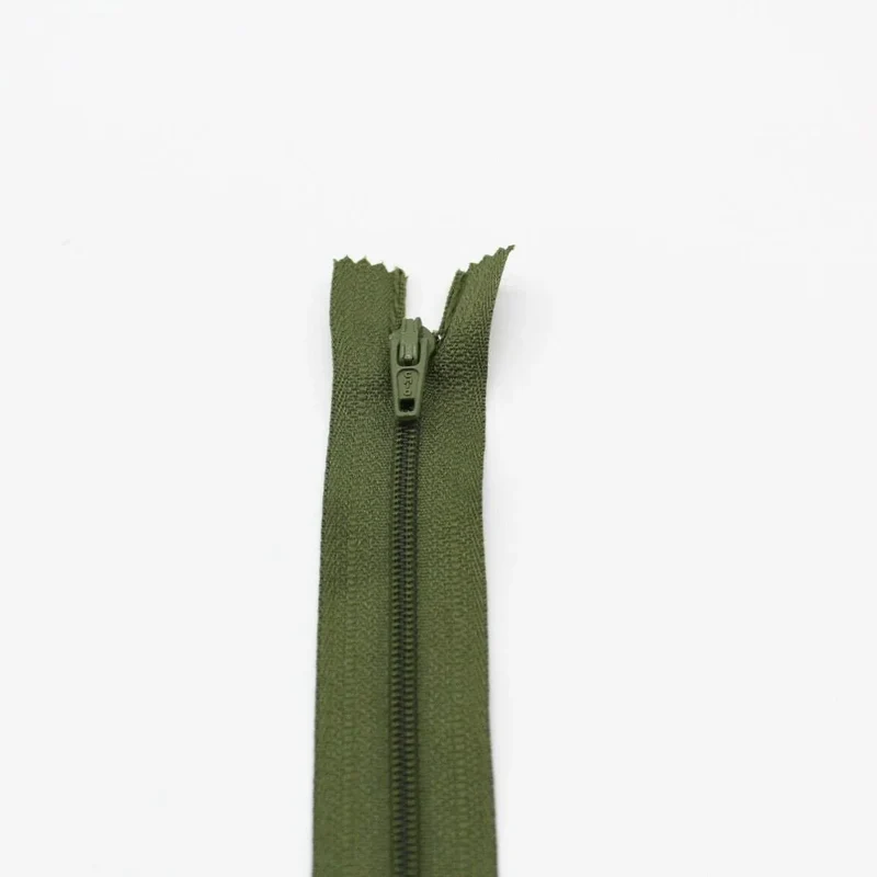 Nicht teilbarer Reißverschluss 22 cm