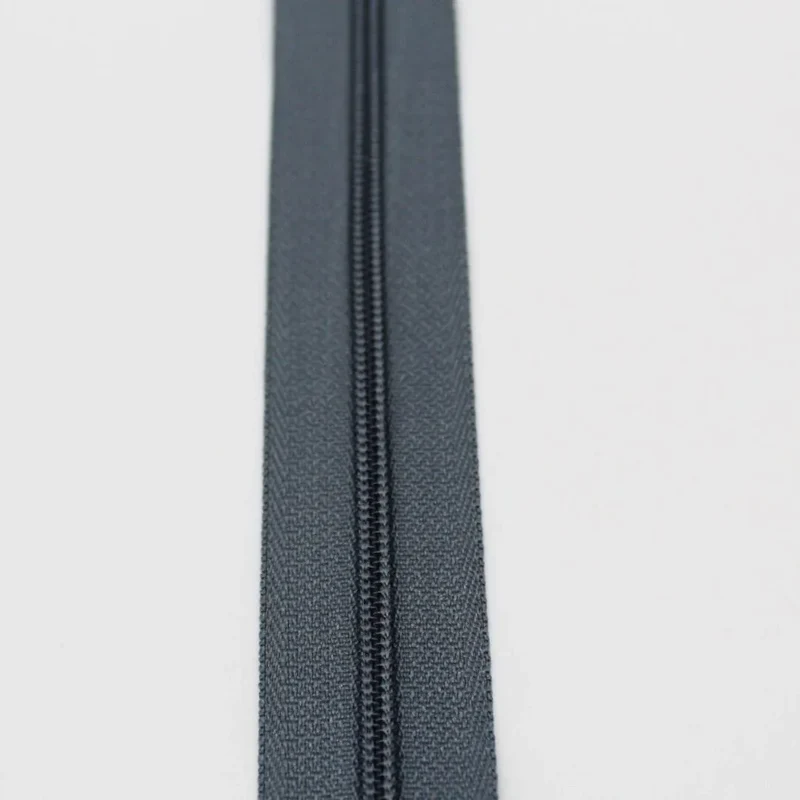Nicht teilbarer Reißverschluss 22 cm