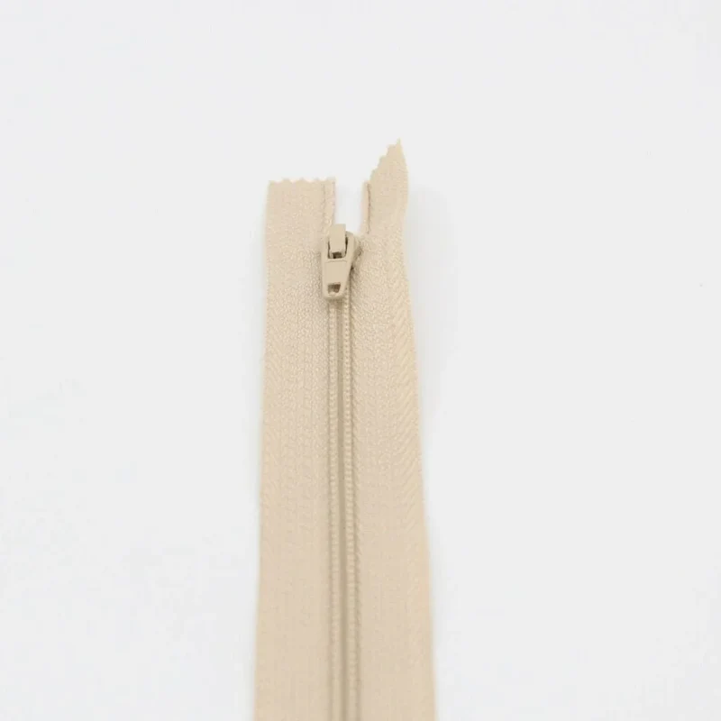 Nicht teilbarer Reißverschluss 22 cm