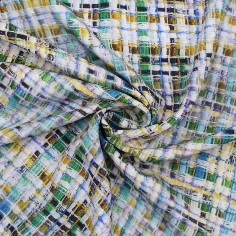 Viskosestoff mit geometrischem Muster