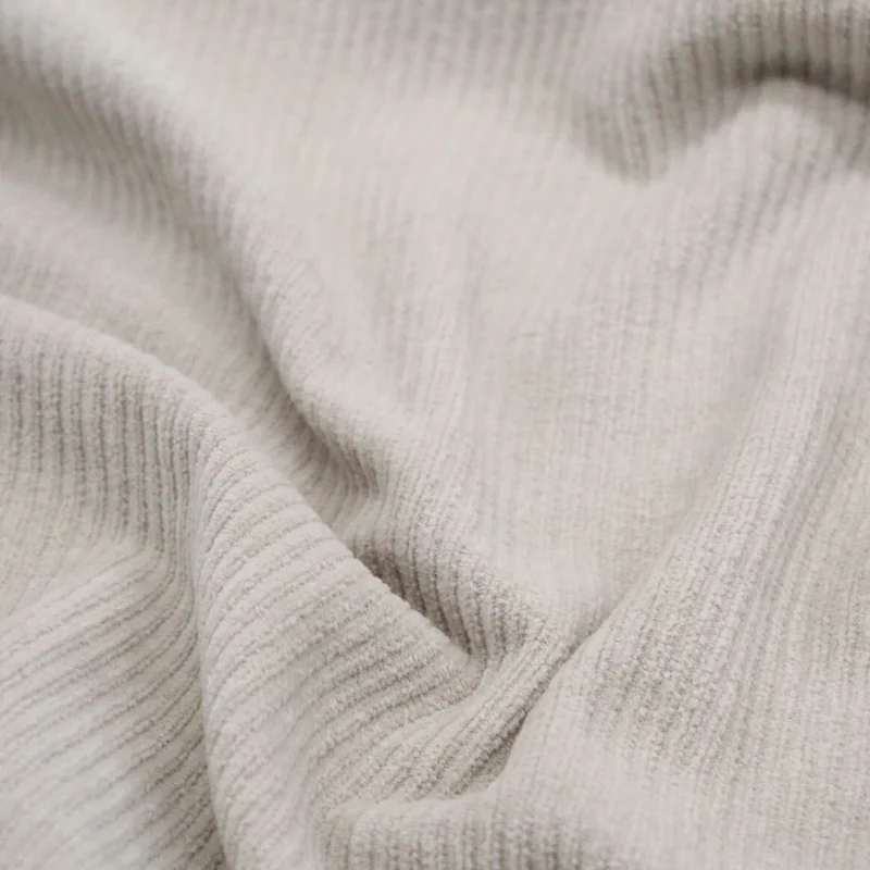 Weicher Cord Jersey mit Breiten Rippen