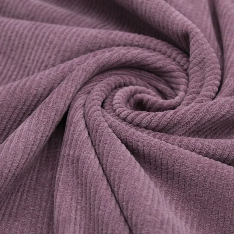 Weicher Cord Jersey mit Breiten Rippen