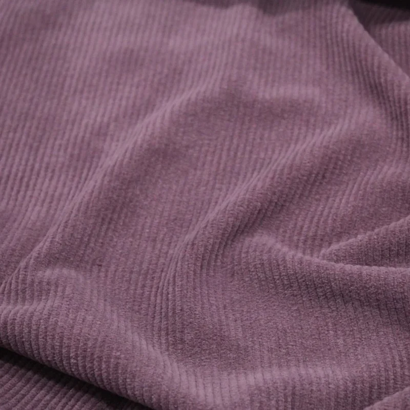 Weicher Cord Jersey mit Breiten Rippen