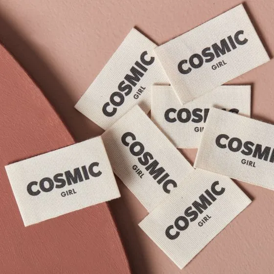 Etikett "Cosmic Girl"