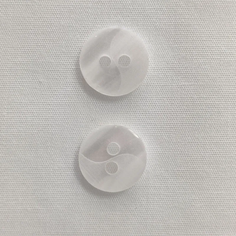 Polyesterknopf Yin & Yang 2-Loch 13 mm