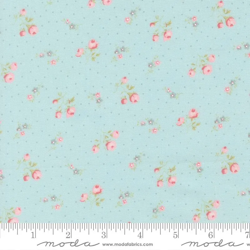 Moda, Brenda Riddle, Abide, Small Floral Dots, Light Blue
