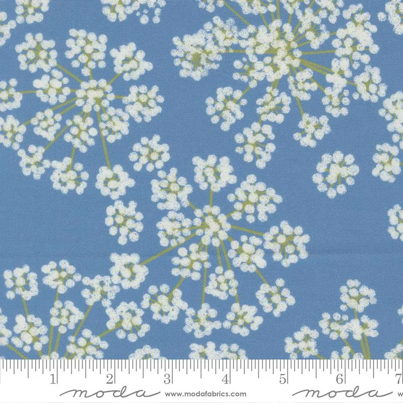 Moda, Garden Series, Fennel, Large Floral, Sky Blue